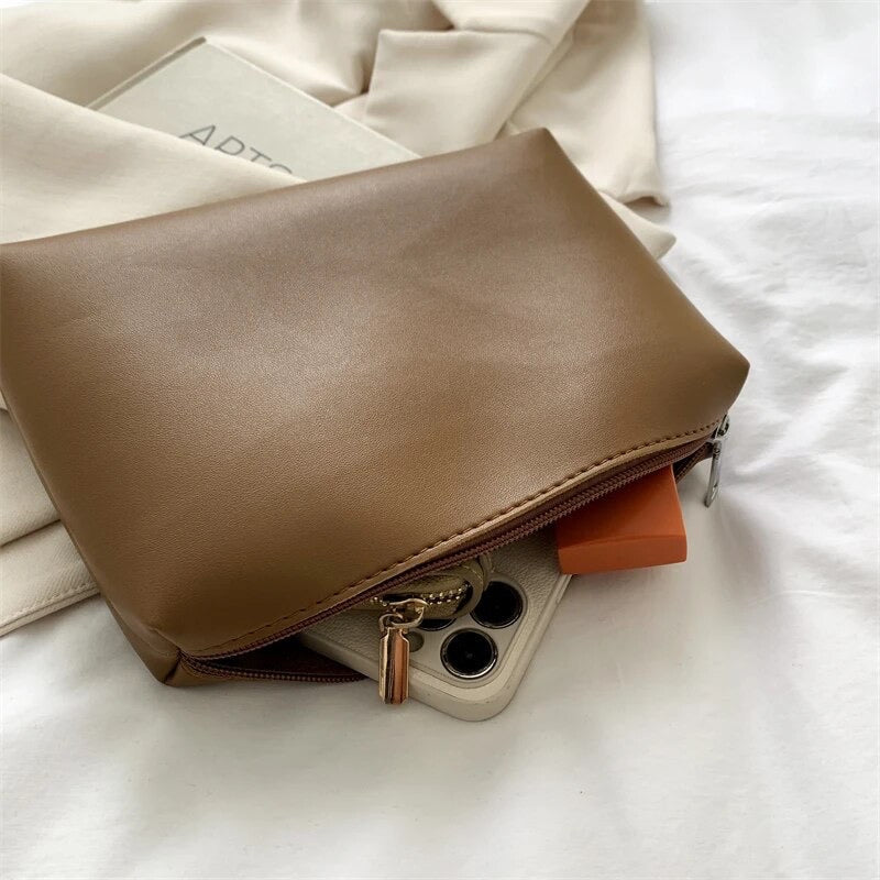 Zara | Priestranná Dámska Taška