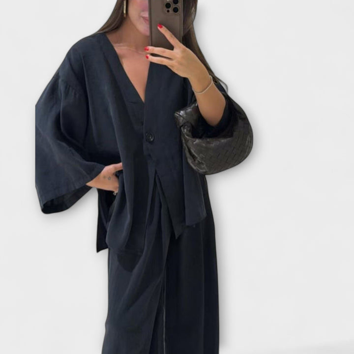 Jacqueline  ｜ Ležérny top s V-výstrihom a nohavicový set