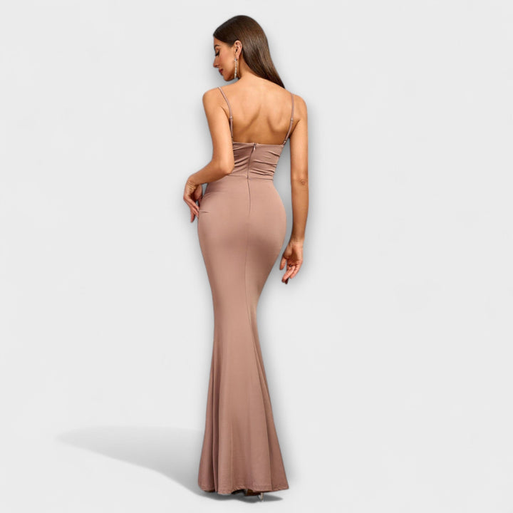 Callie   ｜Elegantné Rúškové Šaty